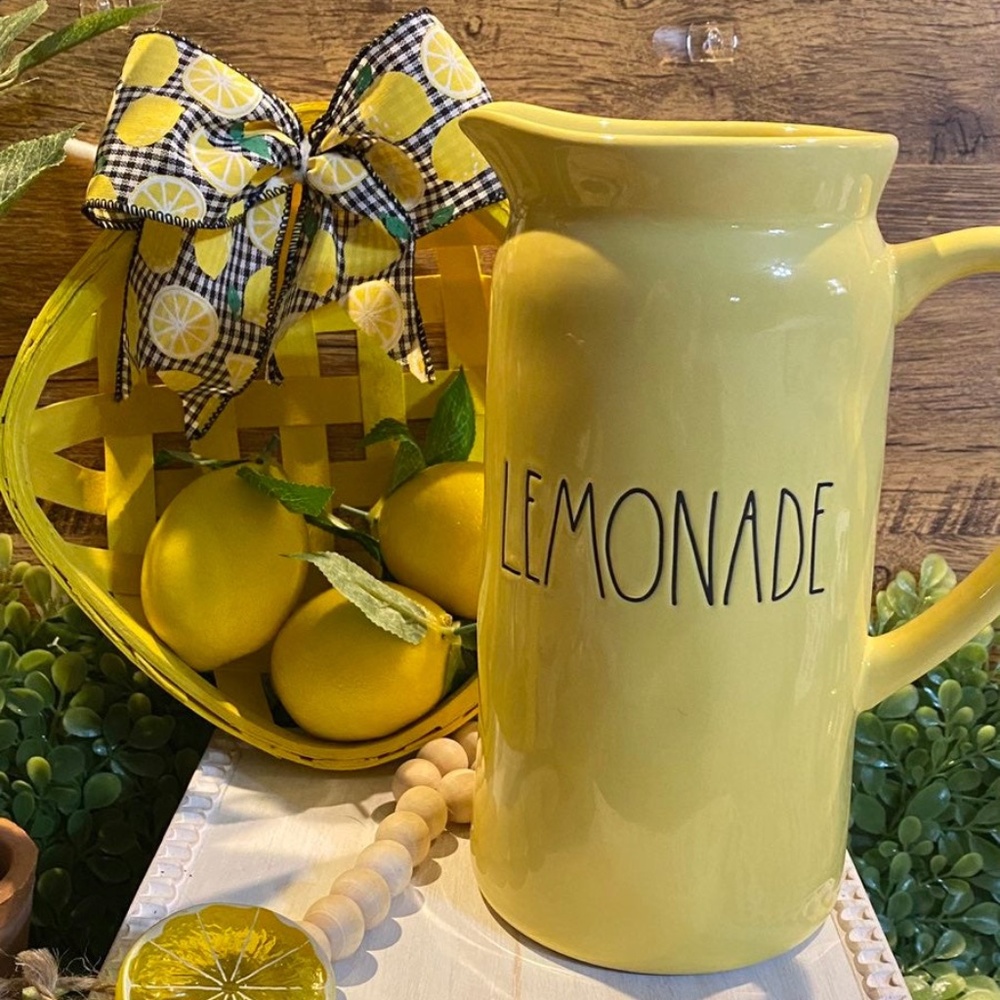 BNWT Rae Dunn Lemonade Pitcher